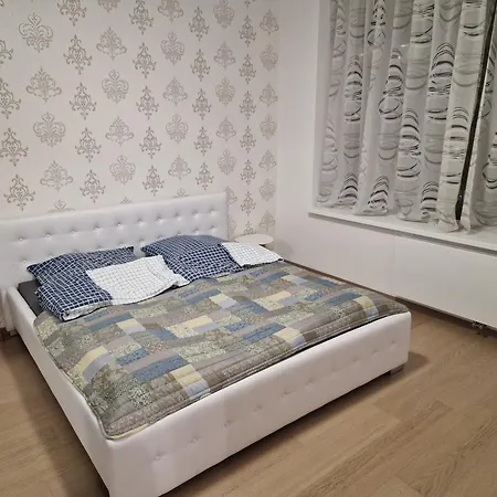 Stylish Panorama Family Appartamento Bratislava